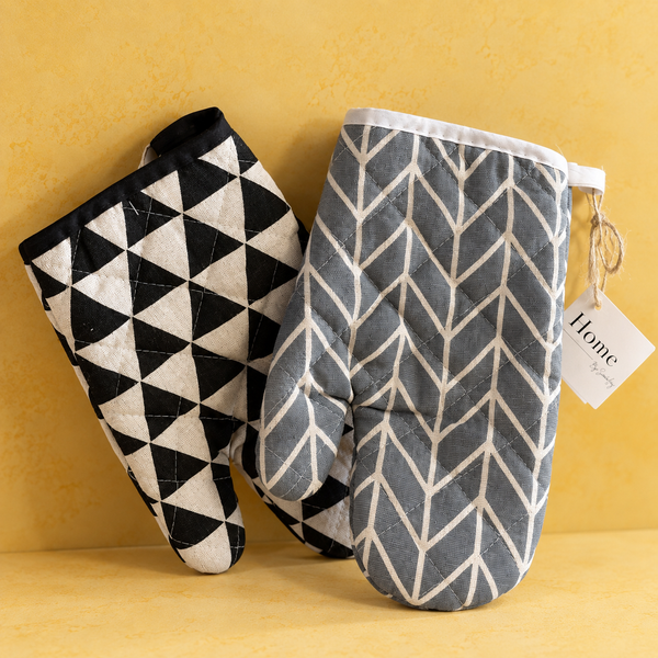 Geometric Pattern Oven Mitts